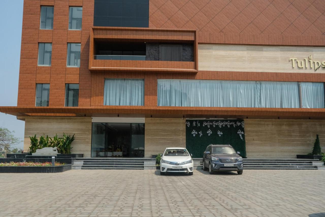 Hotel Tulips Grand 海得拉巴 外观 照片