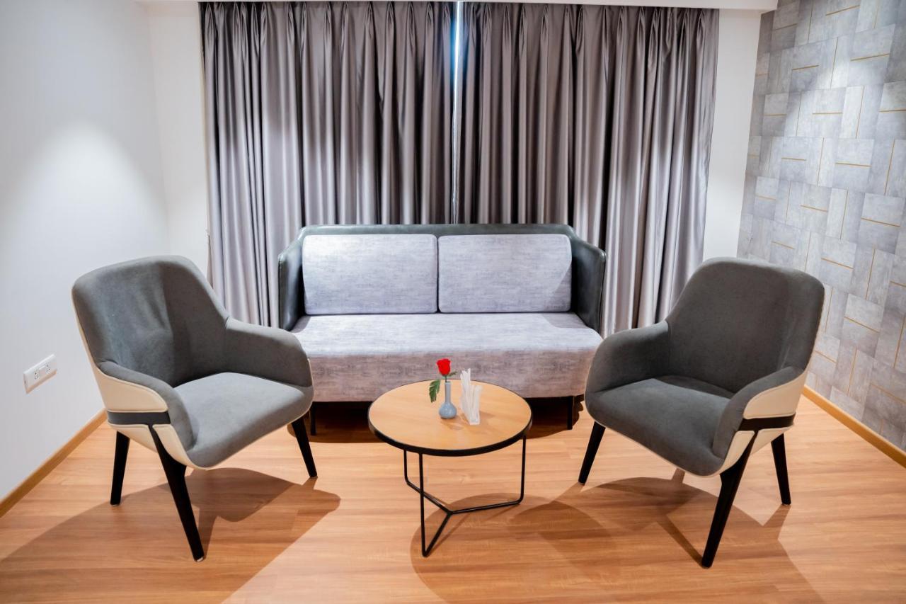Hotel Tulips Grand 海得拉巴 外观 照片